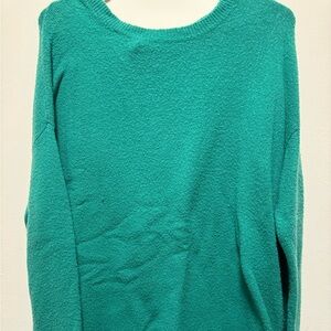 Warm, cozy & CUTE Halogen sweater💚